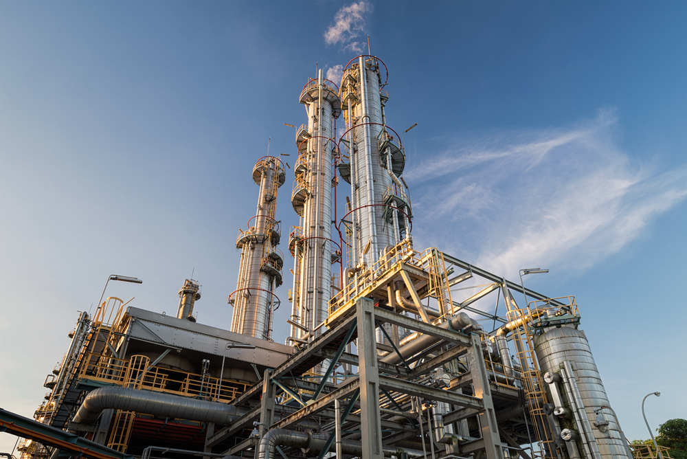 Crude oil distillation control